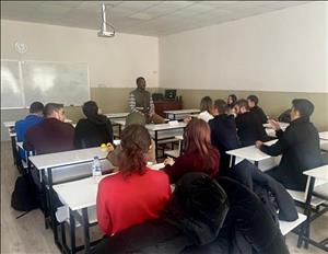 Yalova Üniversitesi Yabancı Diller Yüksekokulu’nda Speaking Club Etkinliği Gerçekleştirildi